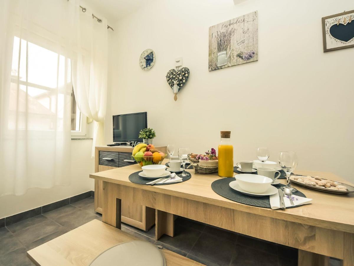 Snjezana-1 By Interhome *
